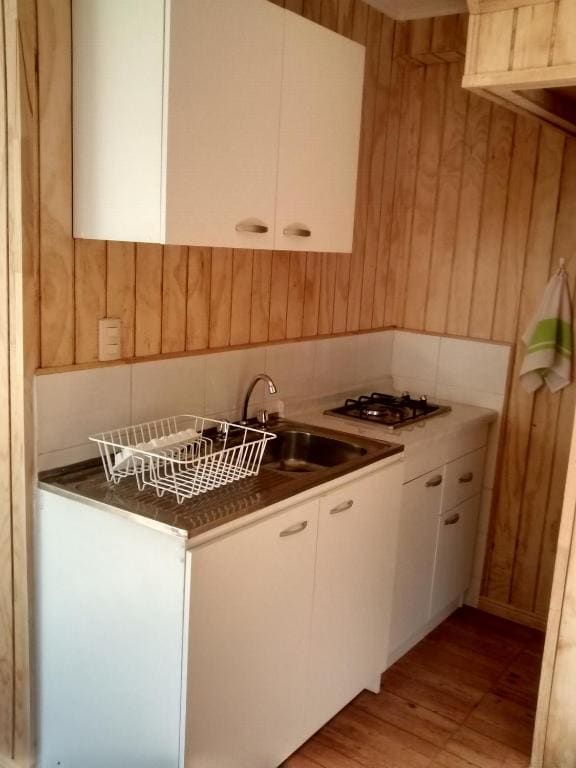 Bungalow room - Image 2