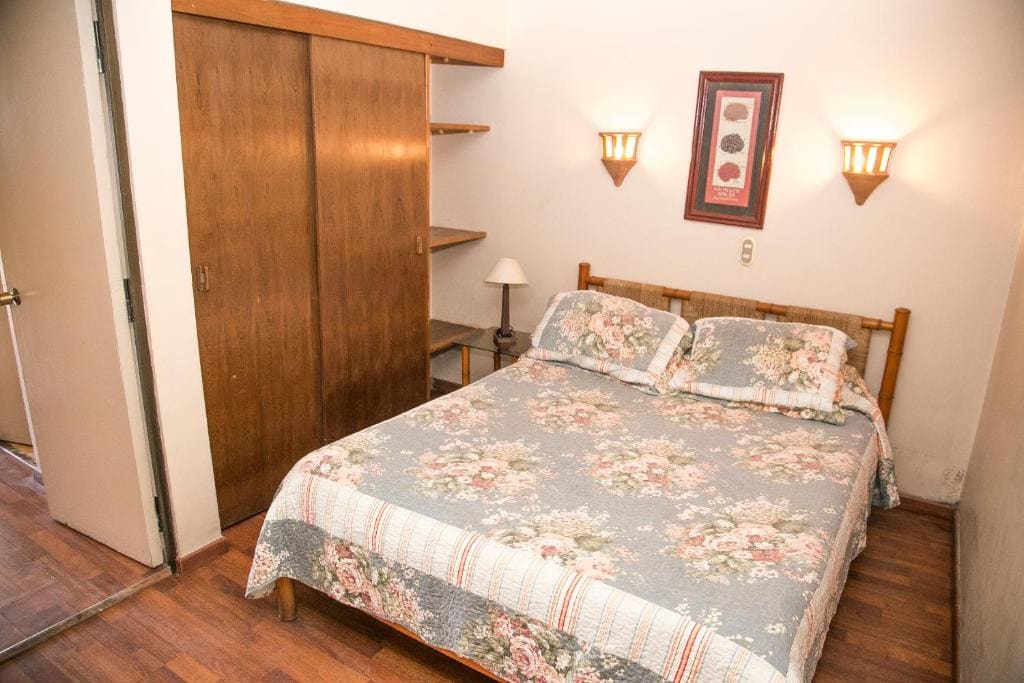 Quadruple Room room - Image 1