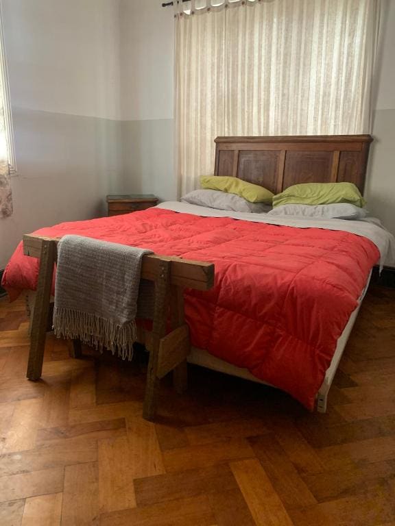 Double Room with Shared Bathroom room - Image 2