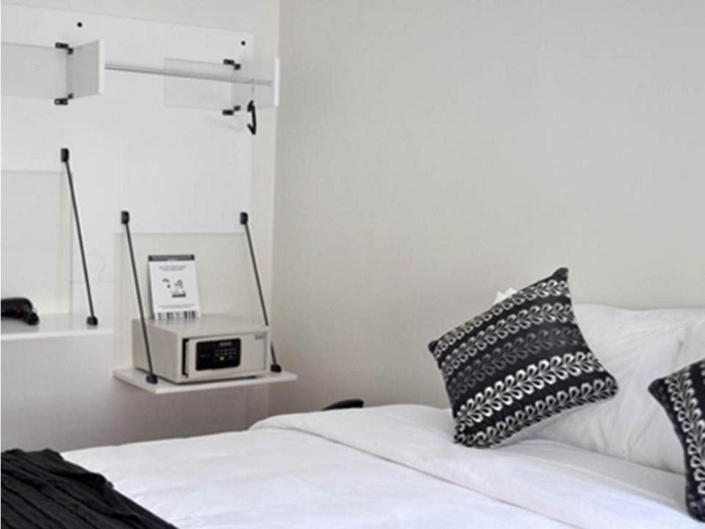Standard Double Room room - Image 2