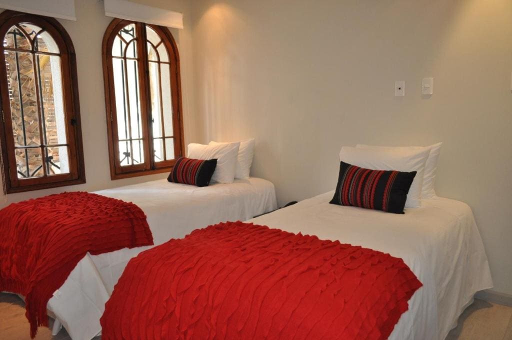 Standard Twin Room room - Image 2