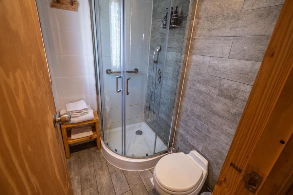 Superior Double or Twin Room room - Image 3