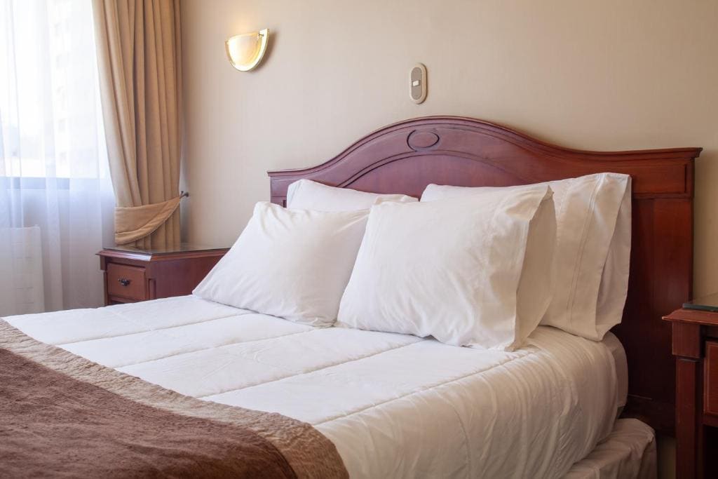 Superior Queen Room room - Image 1