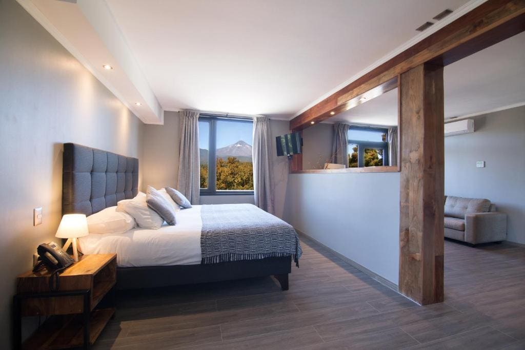 Suite - Non-Smoking room - Image 3