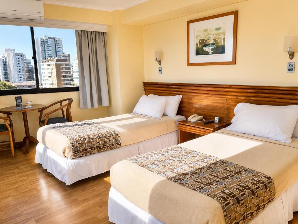 Standard Twin Room room - Image 2