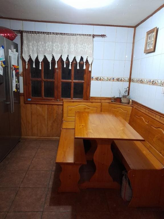 Single Room with Shared Bathroom room - Image 1