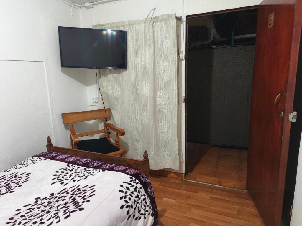 Triple Room with Bathroom room - Image 2