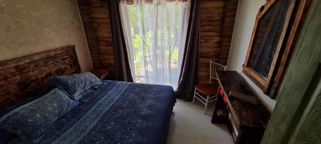 Double Room with Shared Bathroom room - Image 3