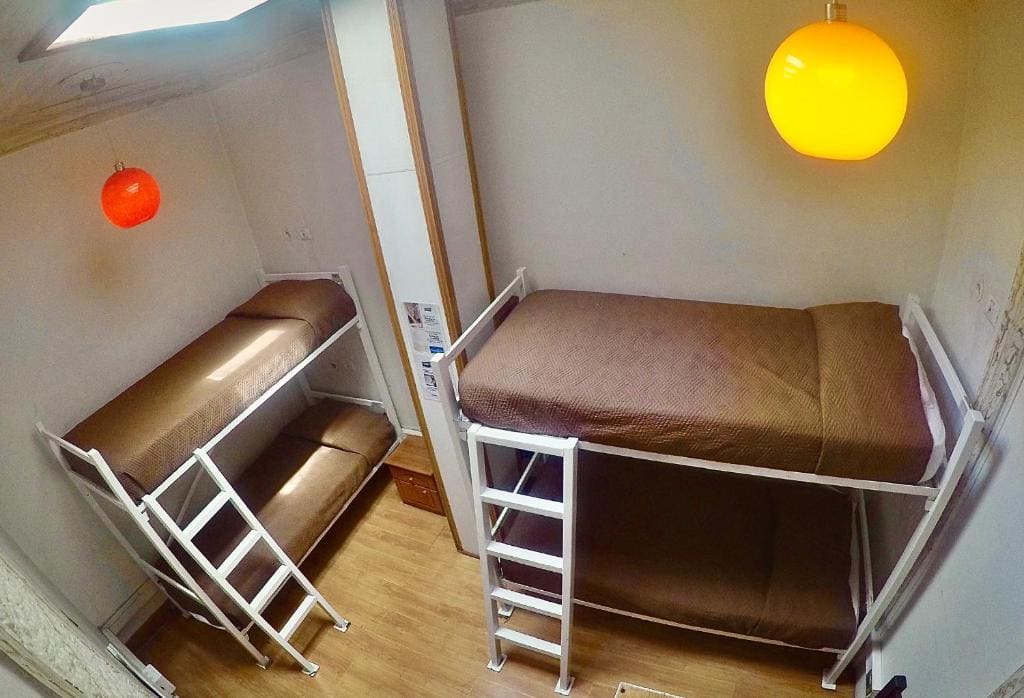 Bed in 6-Bed Mixed Dormitory Room room - Image 1