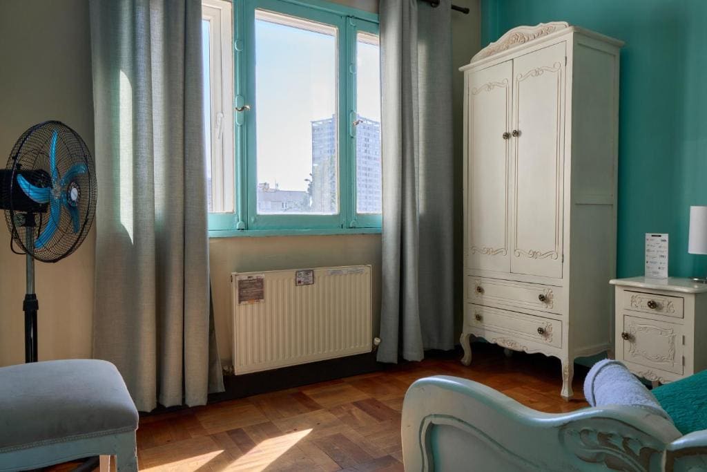 Double Room with Shared Bathroom room - Image 1