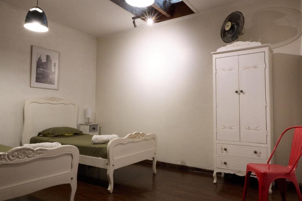 Twin Room with Private Bathroom room - Image 3