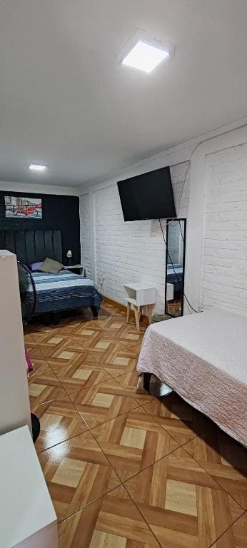 Deluxe Family Room room - Image 1