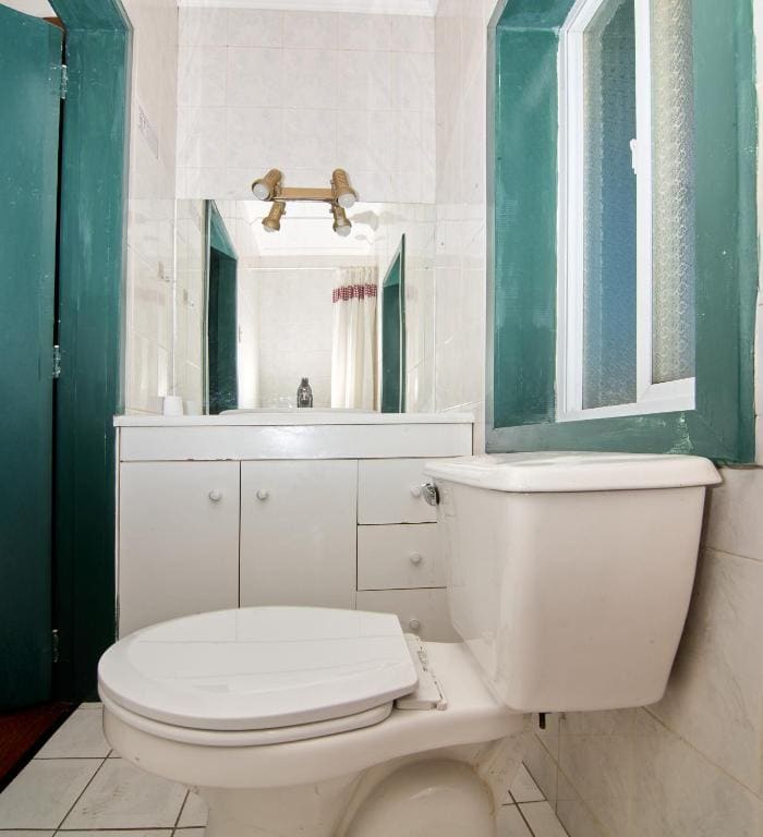 Double Room with Private Bathroom room - Image 3