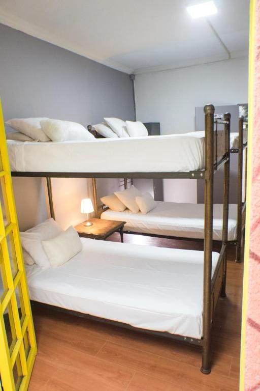 Triple Room with Shared Bathroom room - Image 1