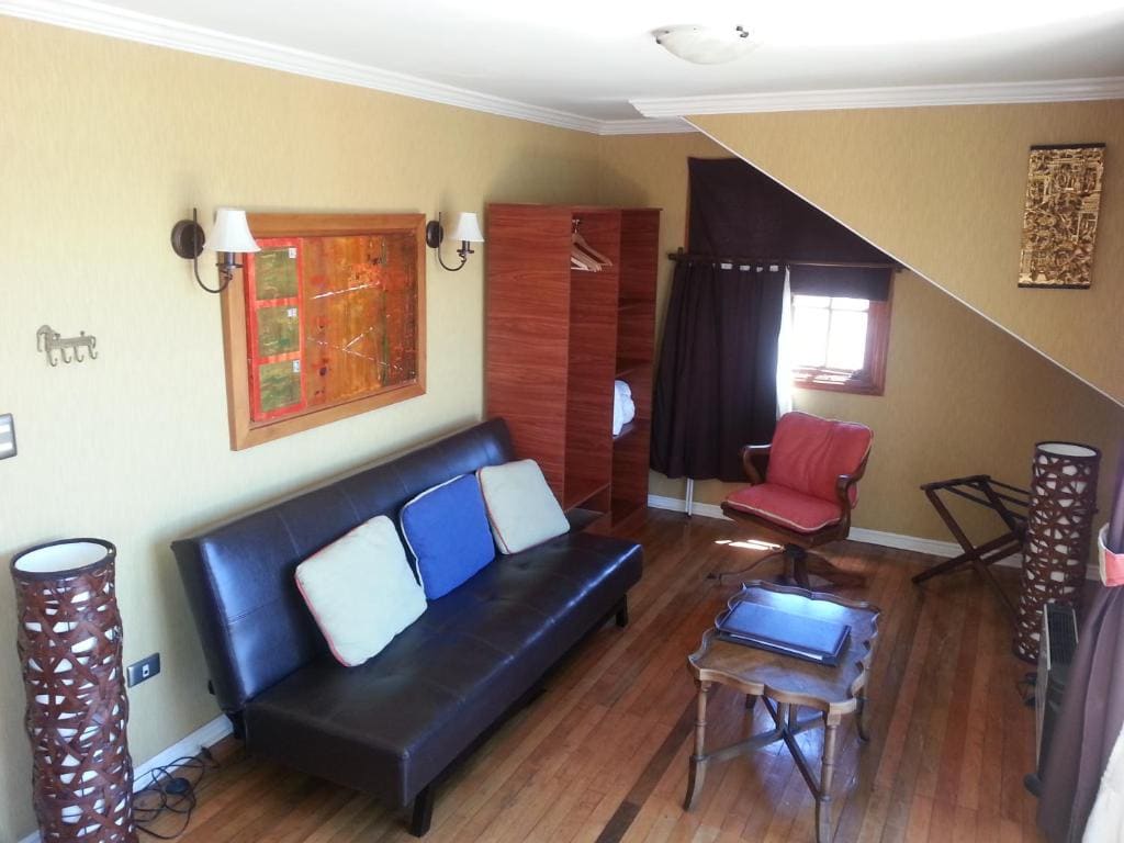 Suite room - Image 1