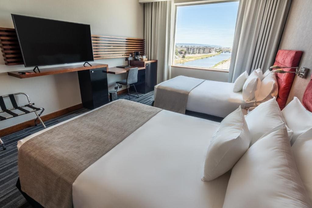 Standard Twin Room room - Image 3