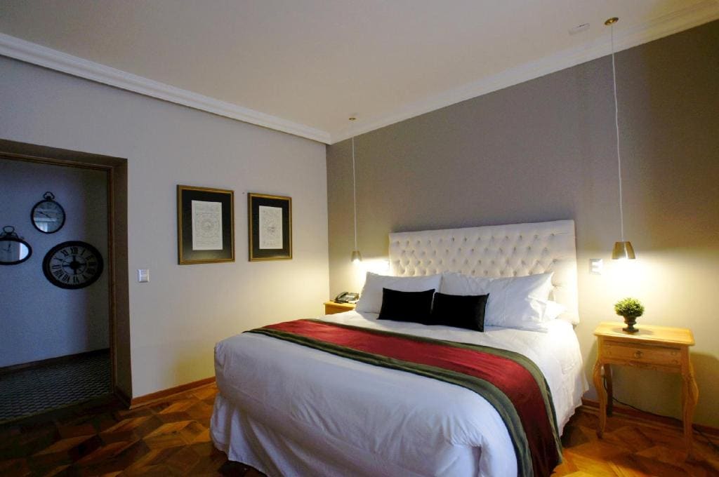 Suite room - Image 1