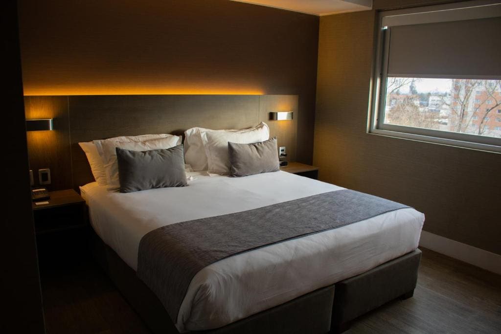 Standard King Room room - Image 2