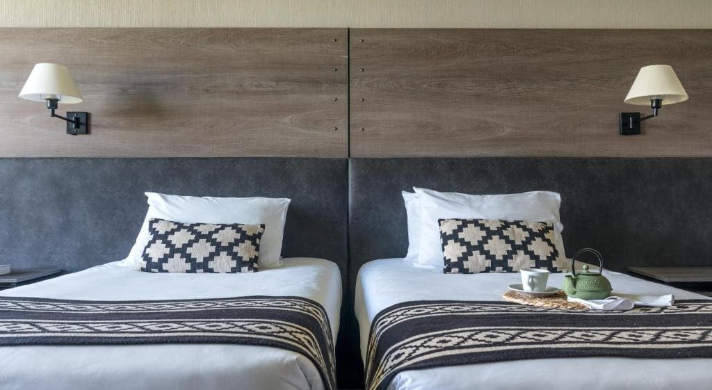 Superior Double or Twin Room with Mountain View room - Image 2