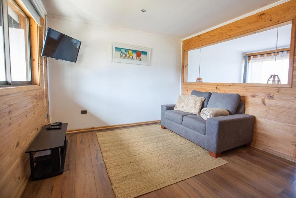 One-Bedroom Apartment room - Image 2