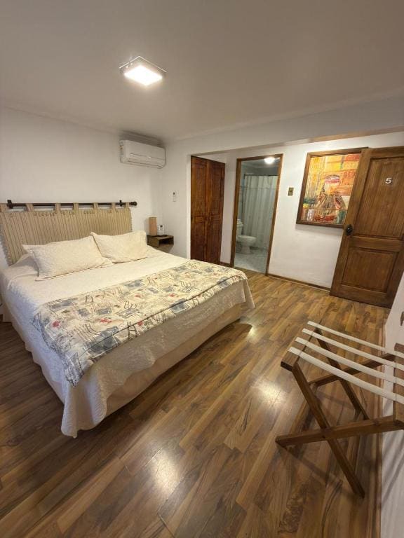 Large Double Room room - Image 2