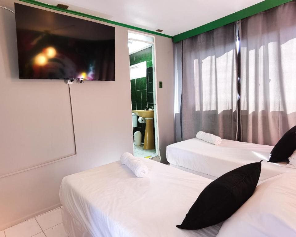 Twin Room room - Image 2