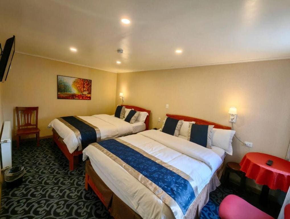 Double or Twin Room with Shower room - Image 1