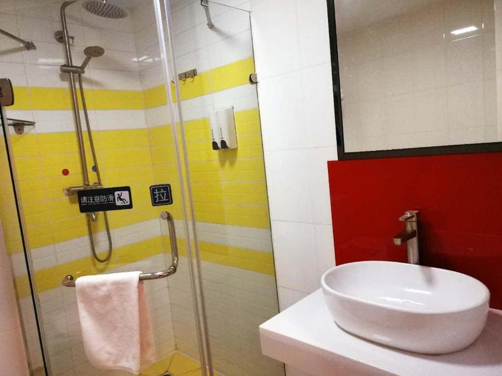 Standard Double Room room - Image 3