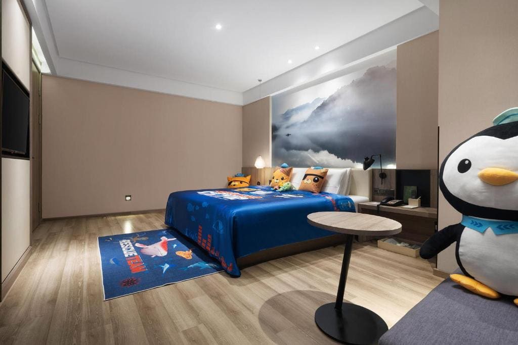 Deluxe Family Suite room - Image 2
