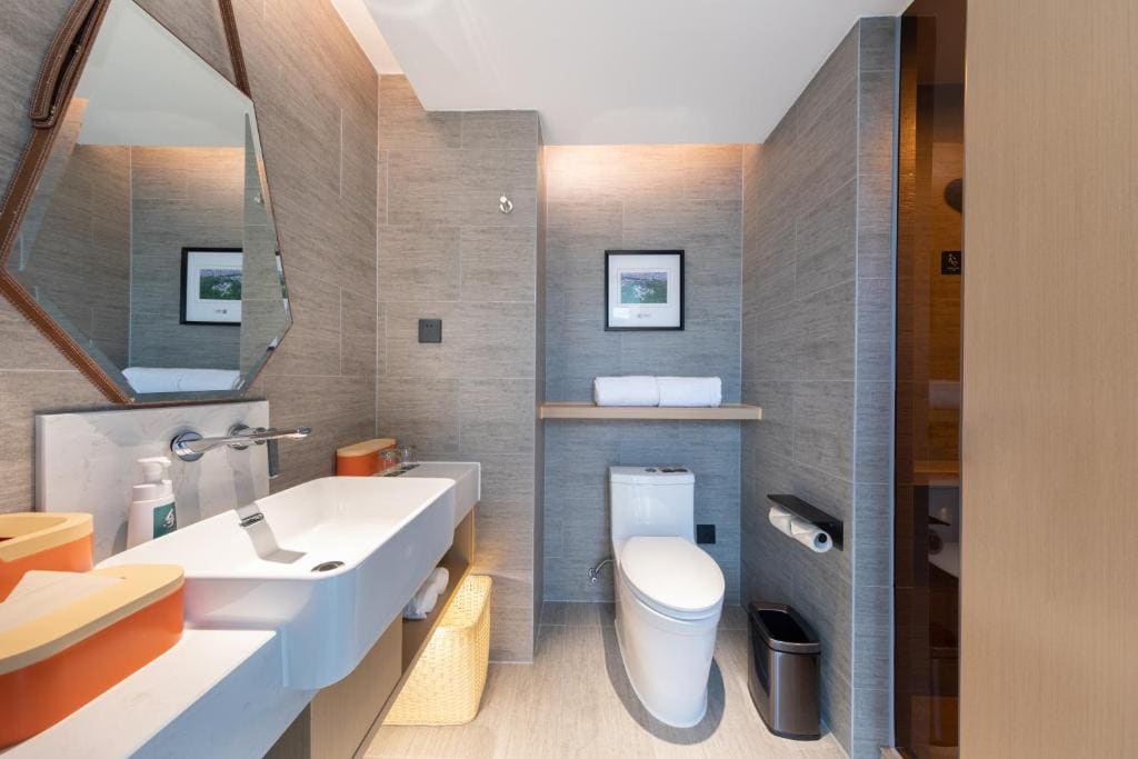 Elegant Double Room room - Image 2
