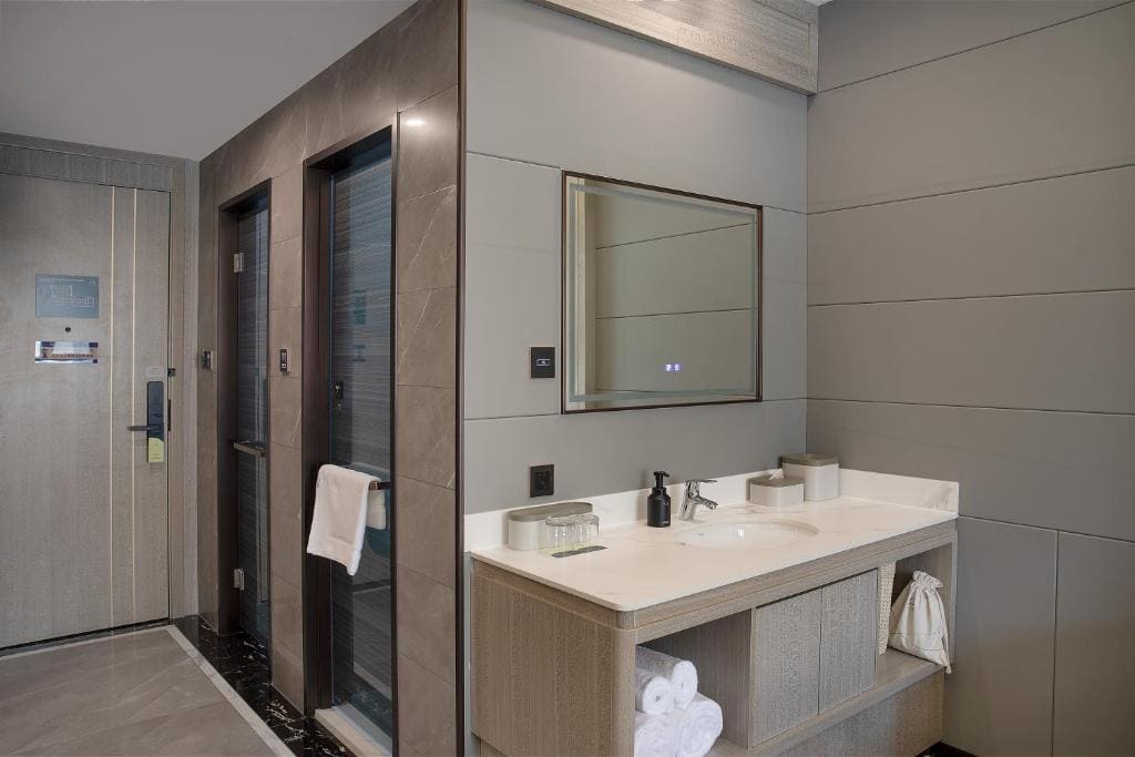 Deluxe Double Room room - Image 2