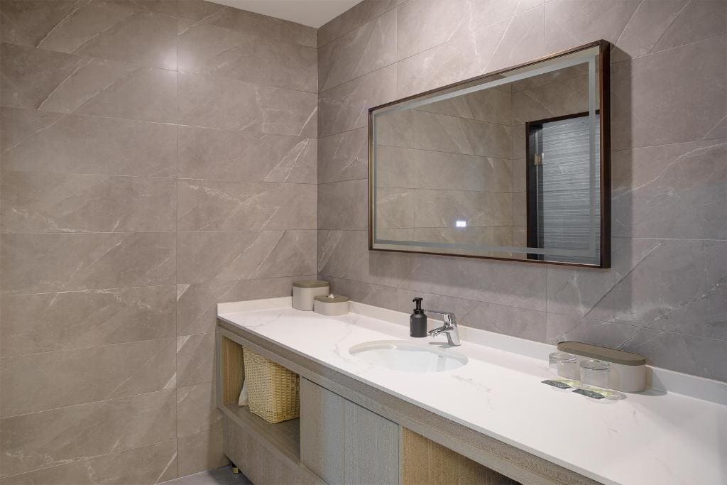 Deluxe Suite room - Image 2
