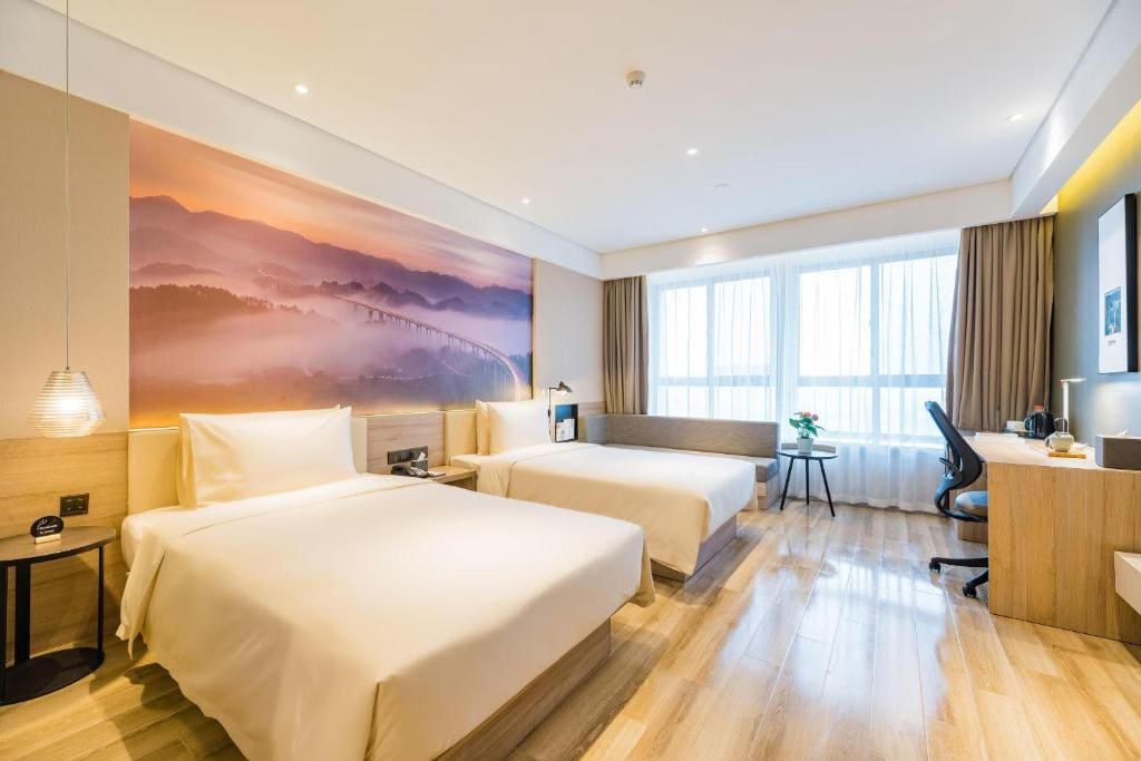 Executive Twin Room with Lake View room - Image 1