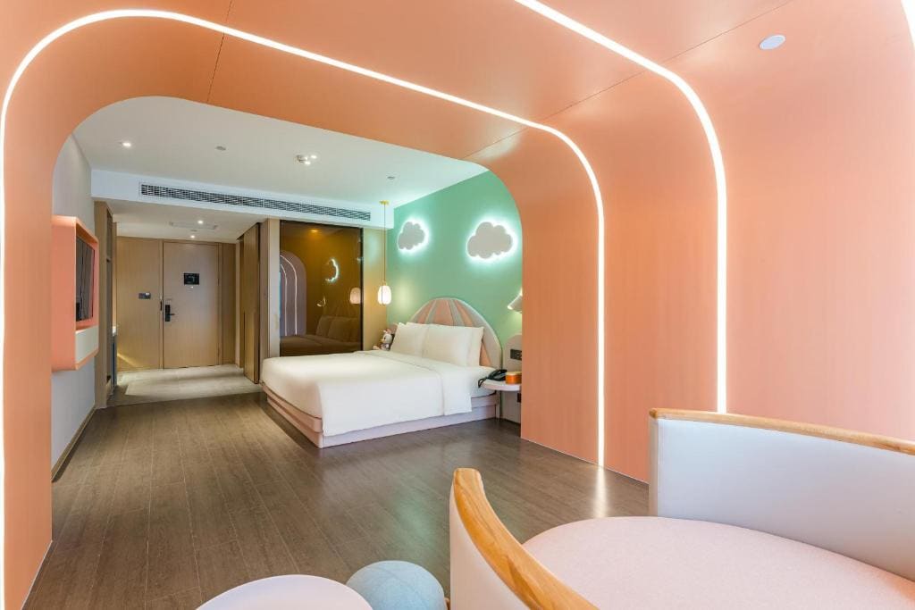 Executive Family Room room - Image 1