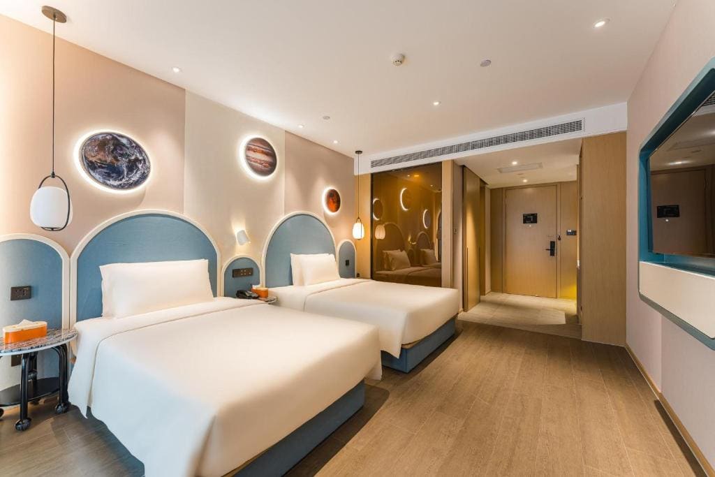 Executive Family Twin Room room - Image 1