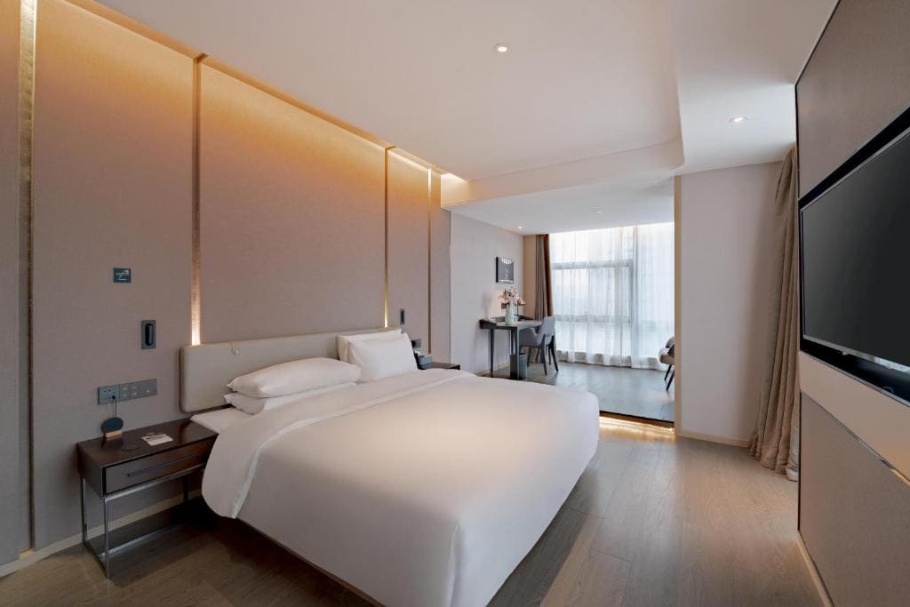 Large Single Room room - Image 1