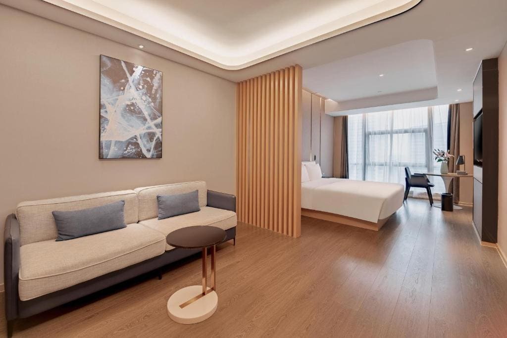 Large Single Room room - Image 2