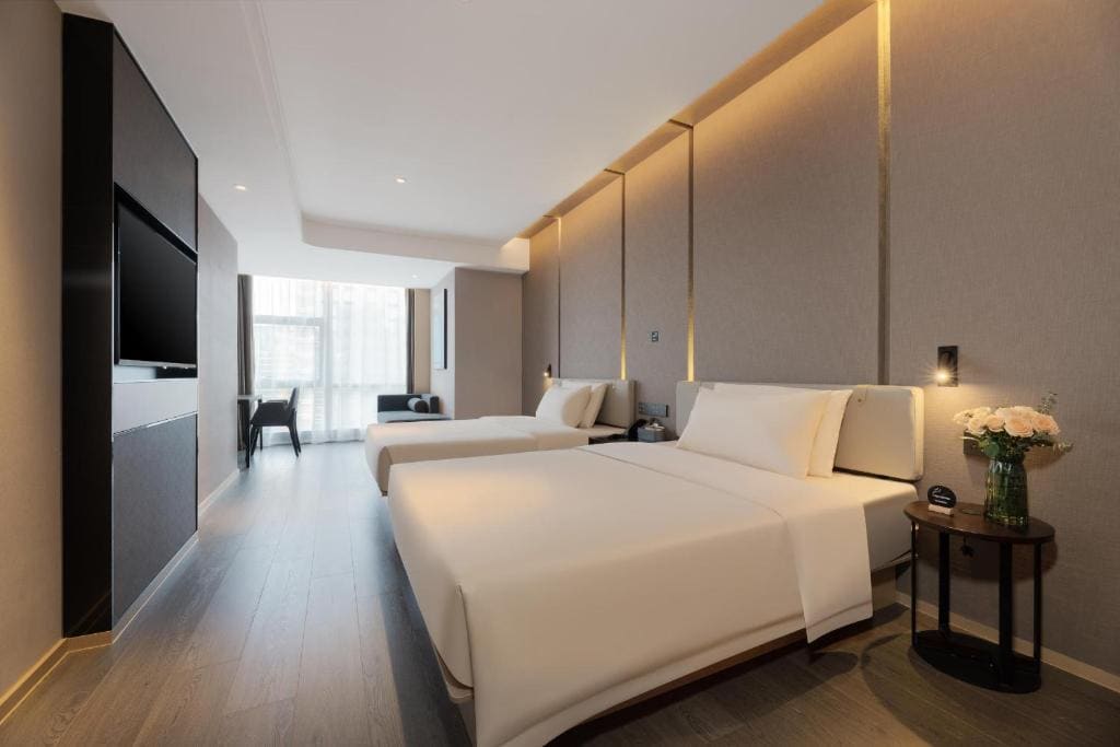 Deluxe Twin Room room - Image 2