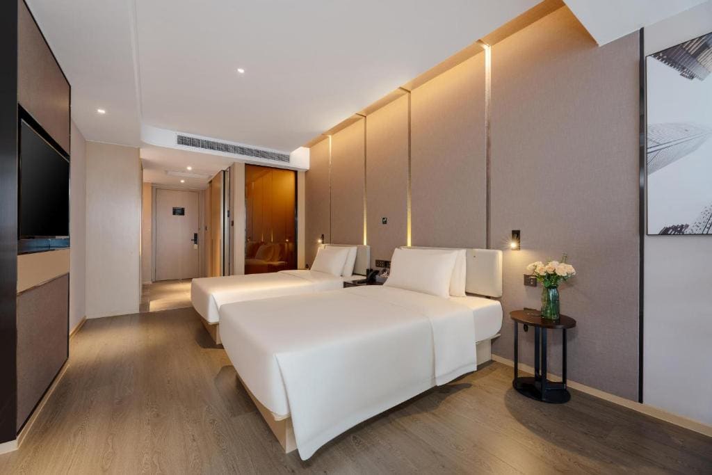 Superior Twin Room room - Image 2