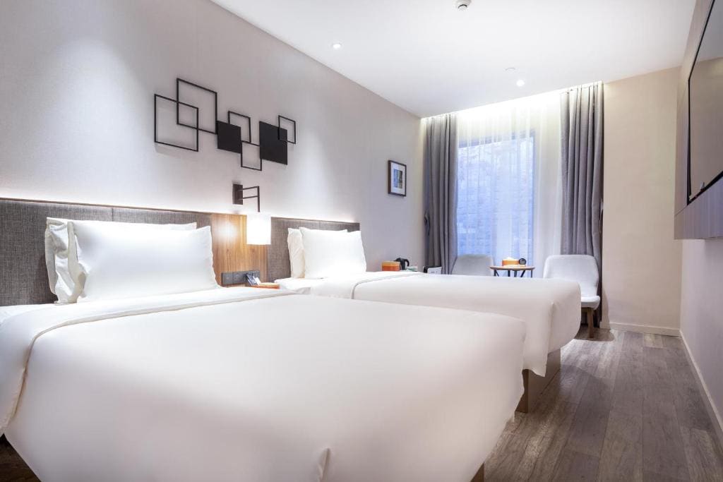 Superior Twin room - Image 1
