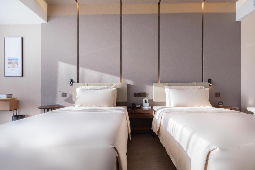 Superior Twin Room room - Image 1