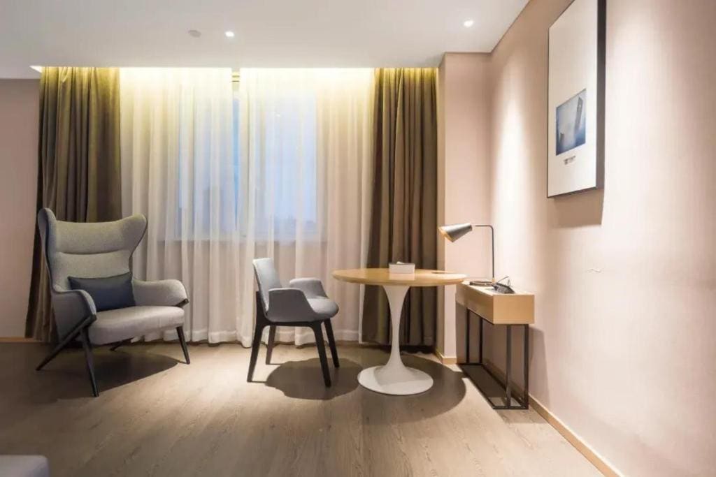 Superior Twin Room room - Image 3