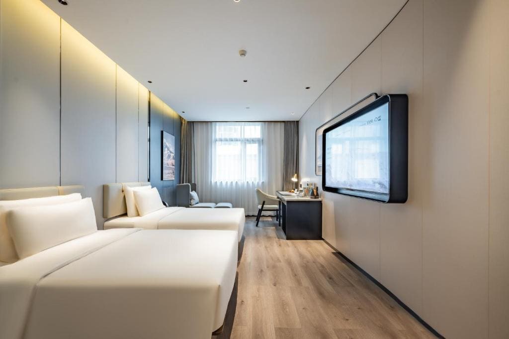 Superior Twin Room room - Image 3