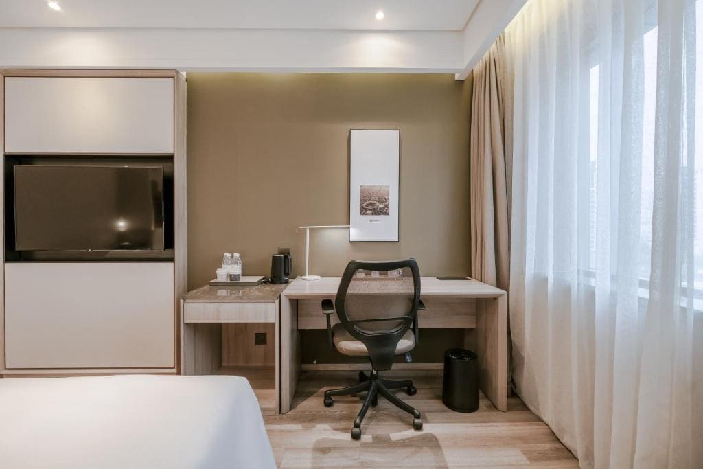 Budget Twin Room room - Image 3