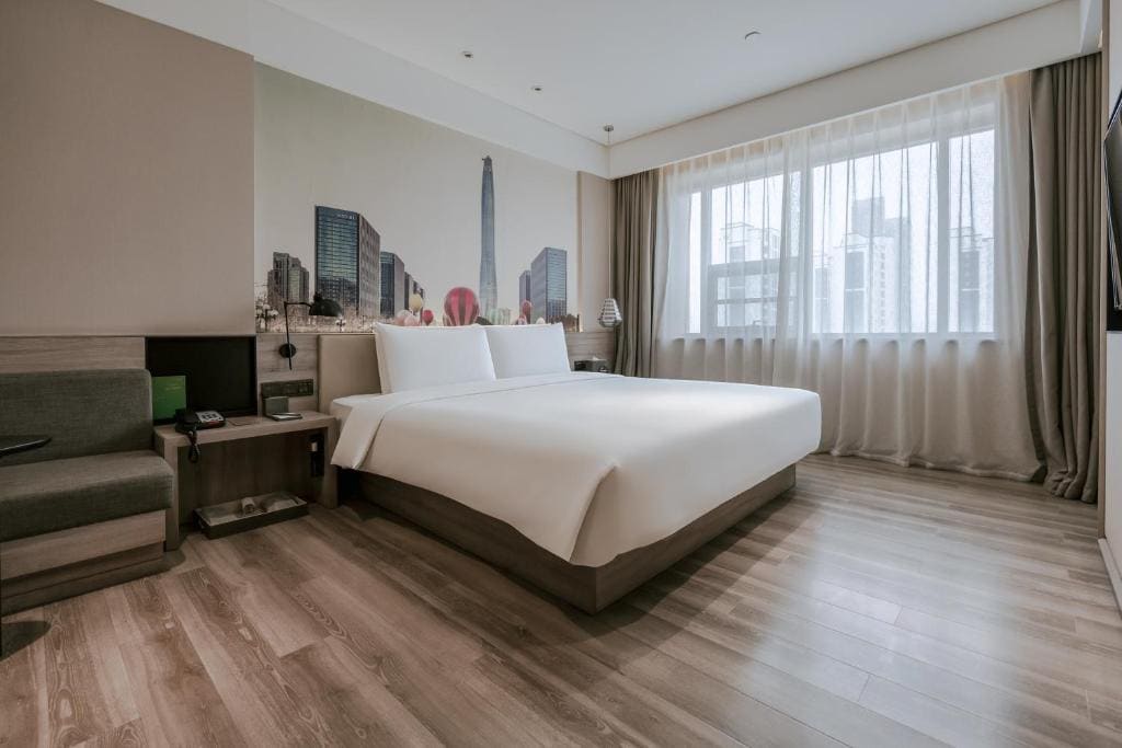 Elegant Double Room room - Image 2