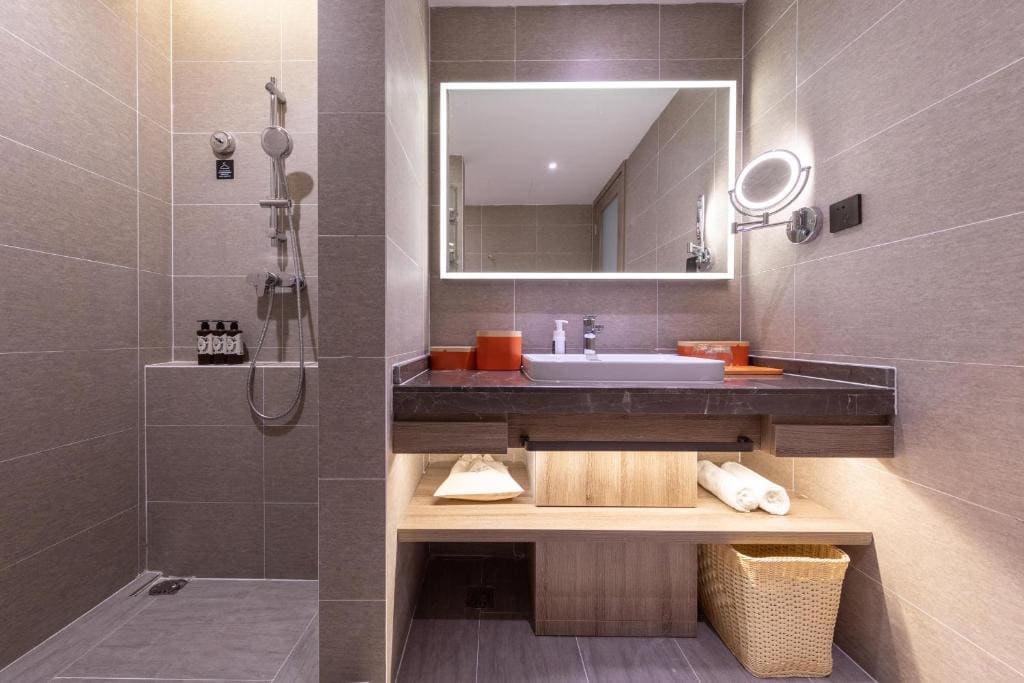 Elegant Double Room room - Image 3