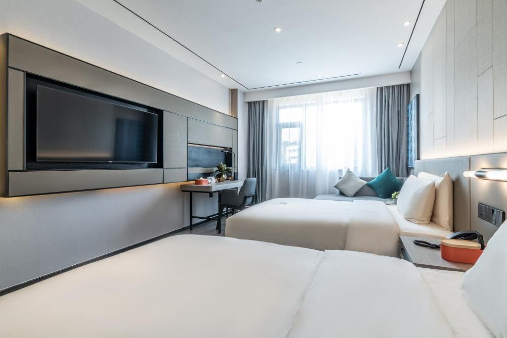 Deluxe Twin Room room - Image 1