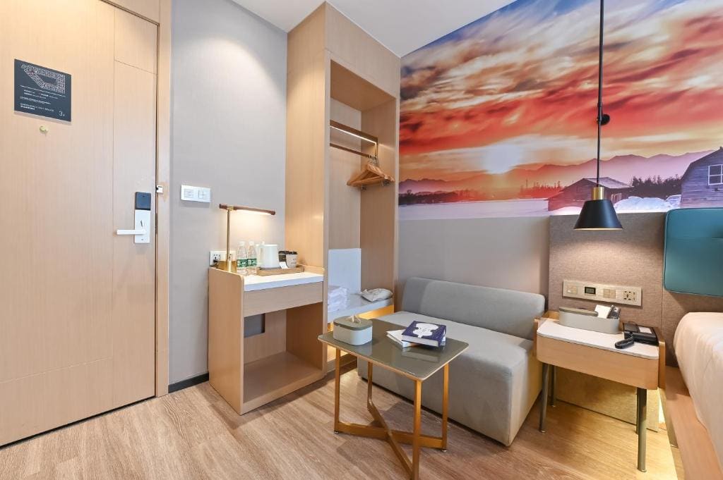 Double Room with Japanese Style room - Image 3