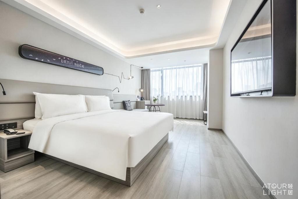 Deluxe Room room - Image 2