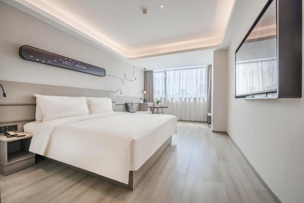 Light Double Room room - Image 2